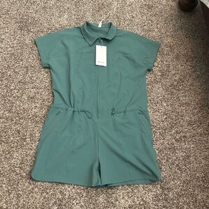 Lululemon Athletica Green Stretch Ribbed pocketed Romper. NWT